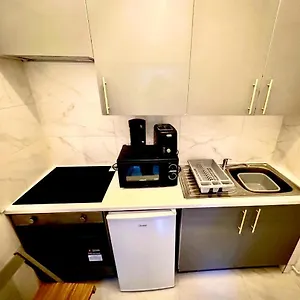 https://apt-ground-floor-flat.brighton-hotels-england.com